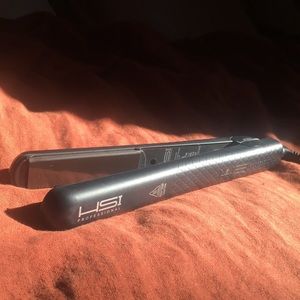 HSI Professional Straightening Iron in black
